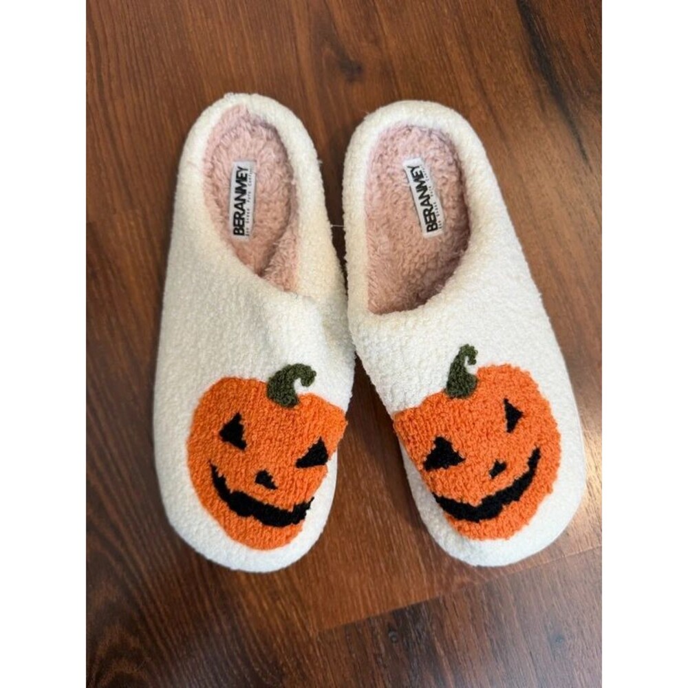 Halloween Slippers - 8.5-9
